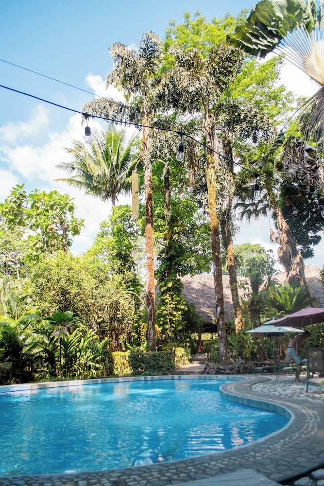 Luna Lodge