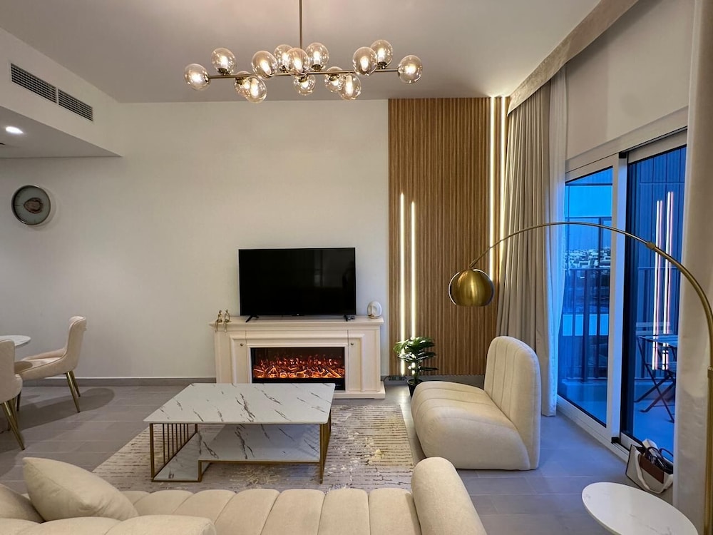 Magnificent GolfVille PoolView 2bedroom