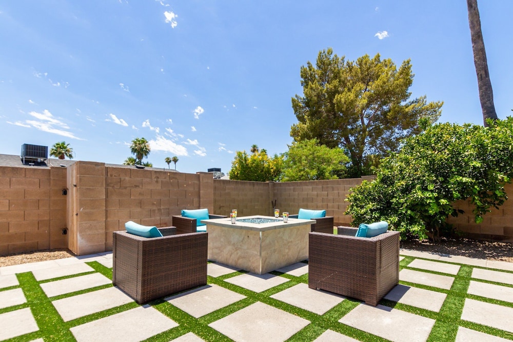 Blue Tides Getaway - Private Pool & Fire Pit