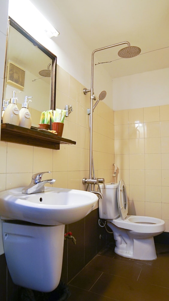 NQ Vintage House