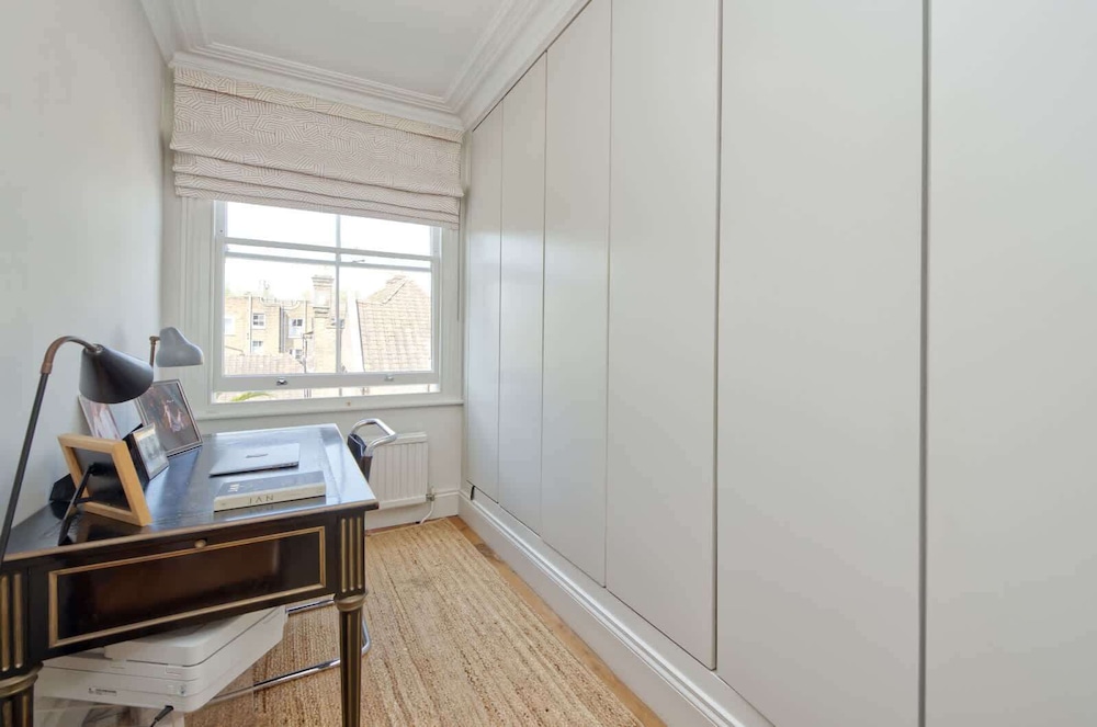 Exquisite 2 Bedroom Flat in Notting Hill