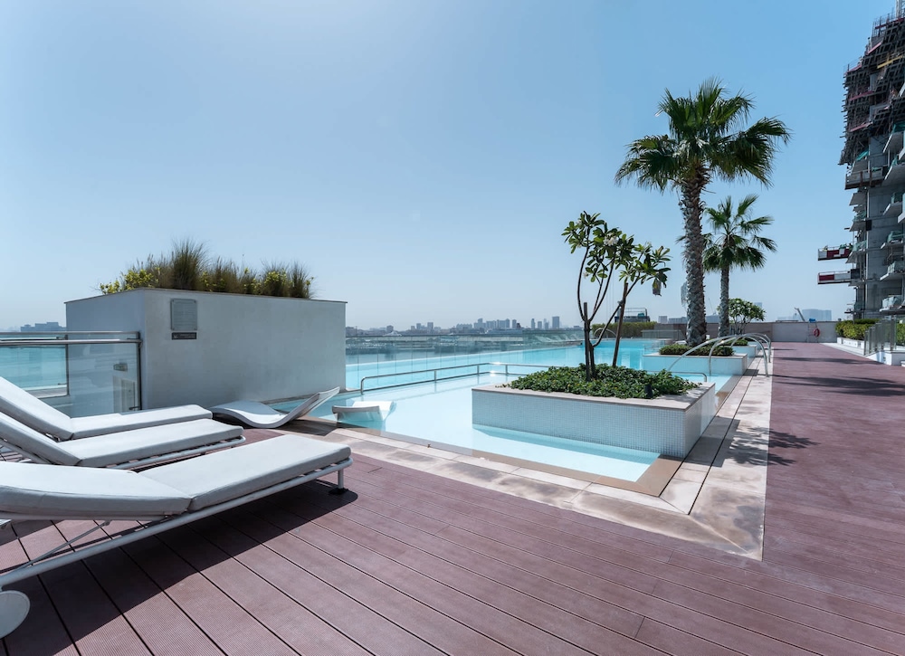 Stunning Sea View Escape at Anwa by Omniyat