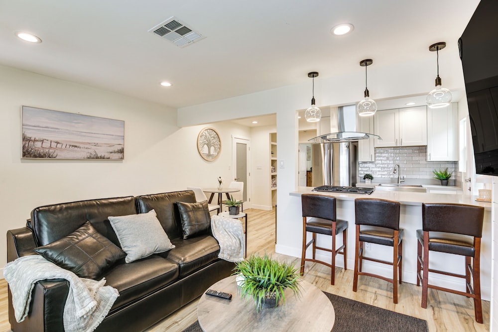 1 Mi to Chula Vista Bayfront: Home w/ Patio!