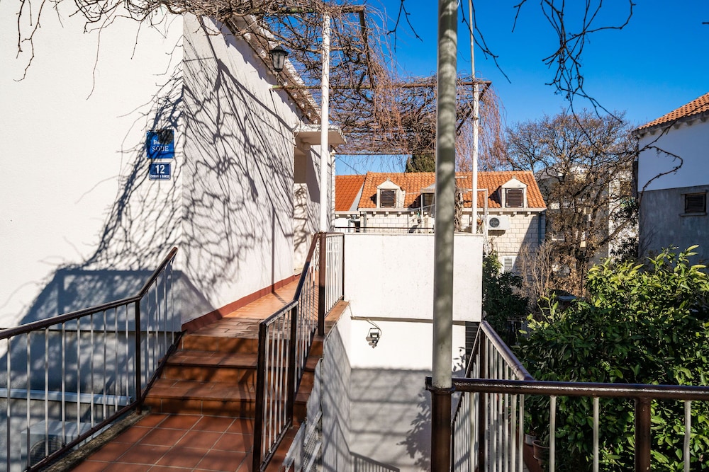 Dubrovnik Vacations - Studio Apartment Masa - Property Image 2