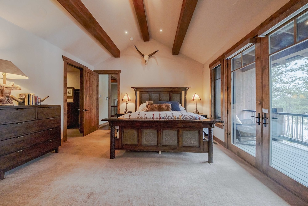 Wilderness Club Chalet