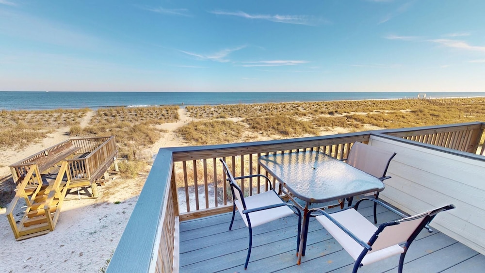 Tybee Lights 112C by Tybee Vacation Rentals