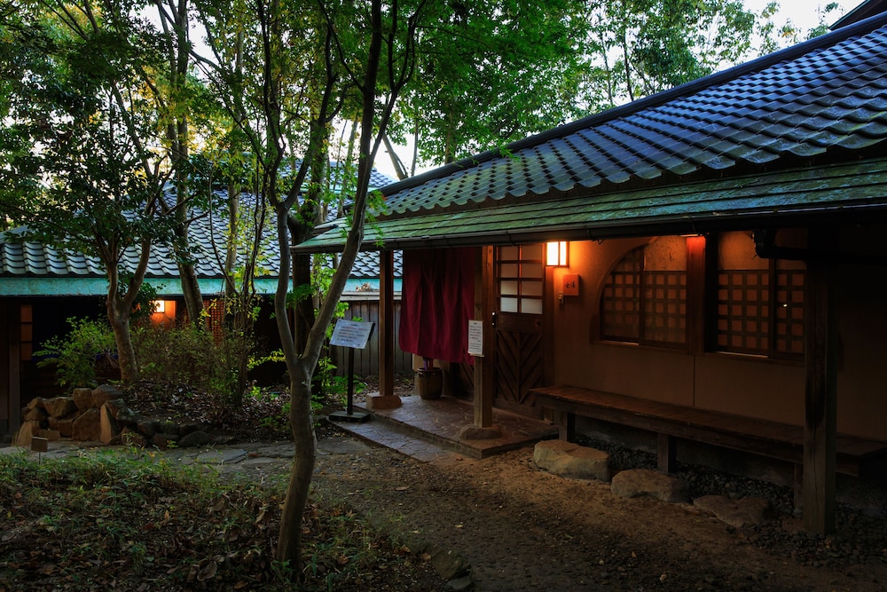 Yufuin Baien Garden Resort