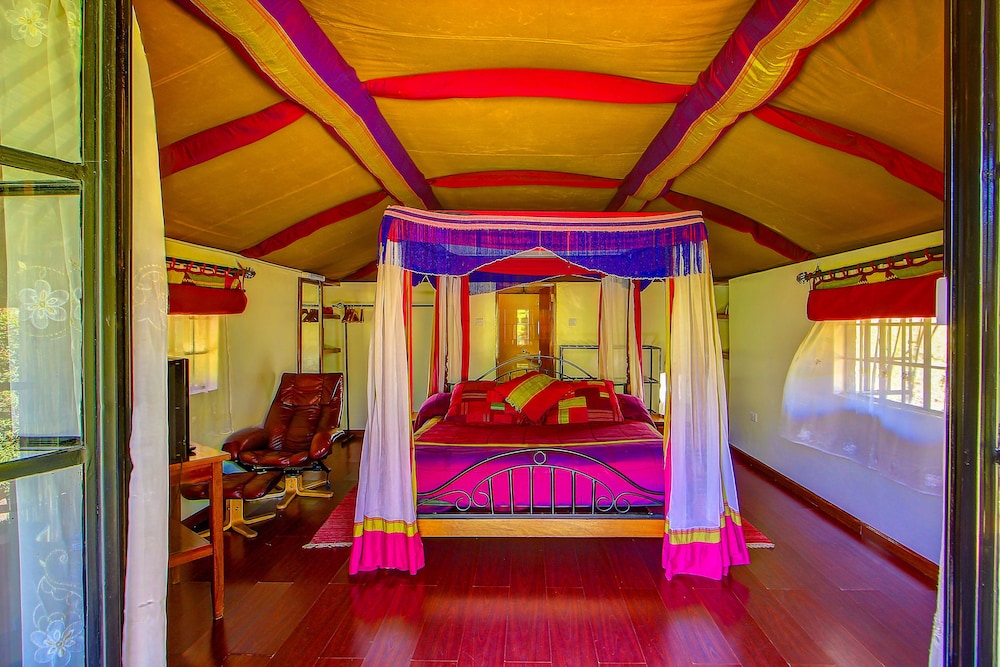 Poa Place Resort & Hotel - Where Nature Meets Comfort