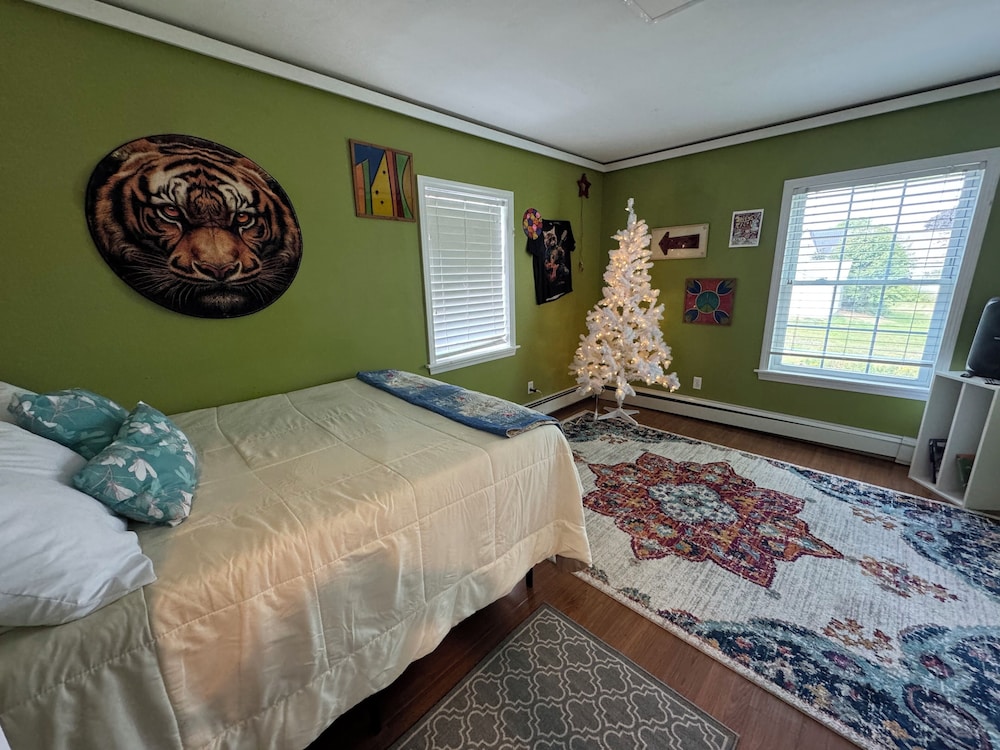 Pine Tree Trail Lodge