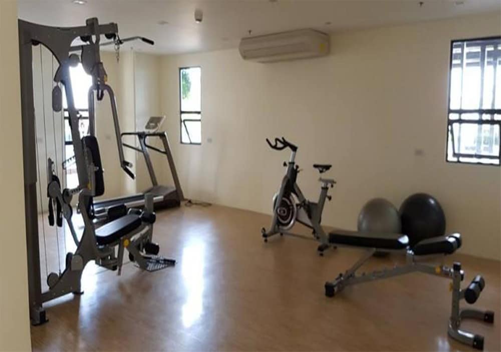 Mabolo Garden Flat by SDC