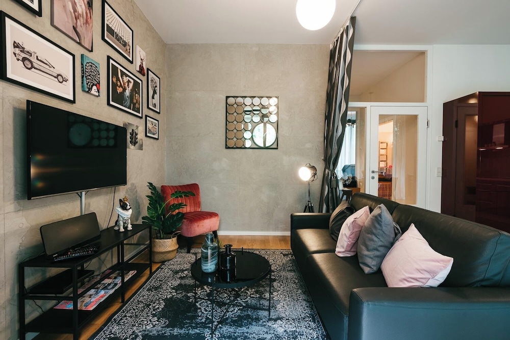 YoHome - Luxury Downtown Apartment