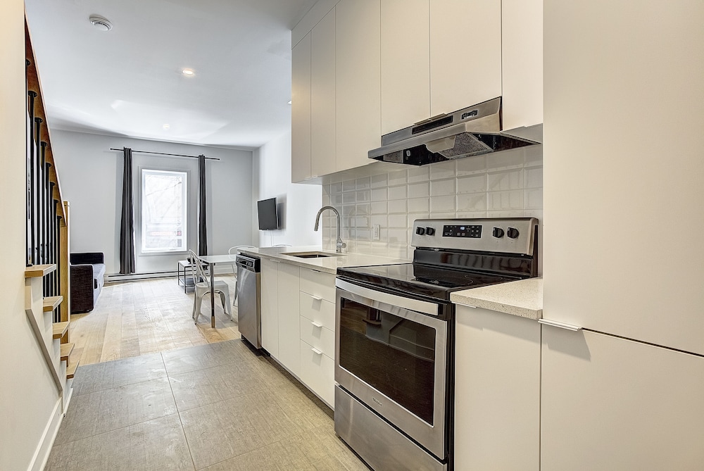 Destination Stays Little Burgundy DT MTL - Image 5