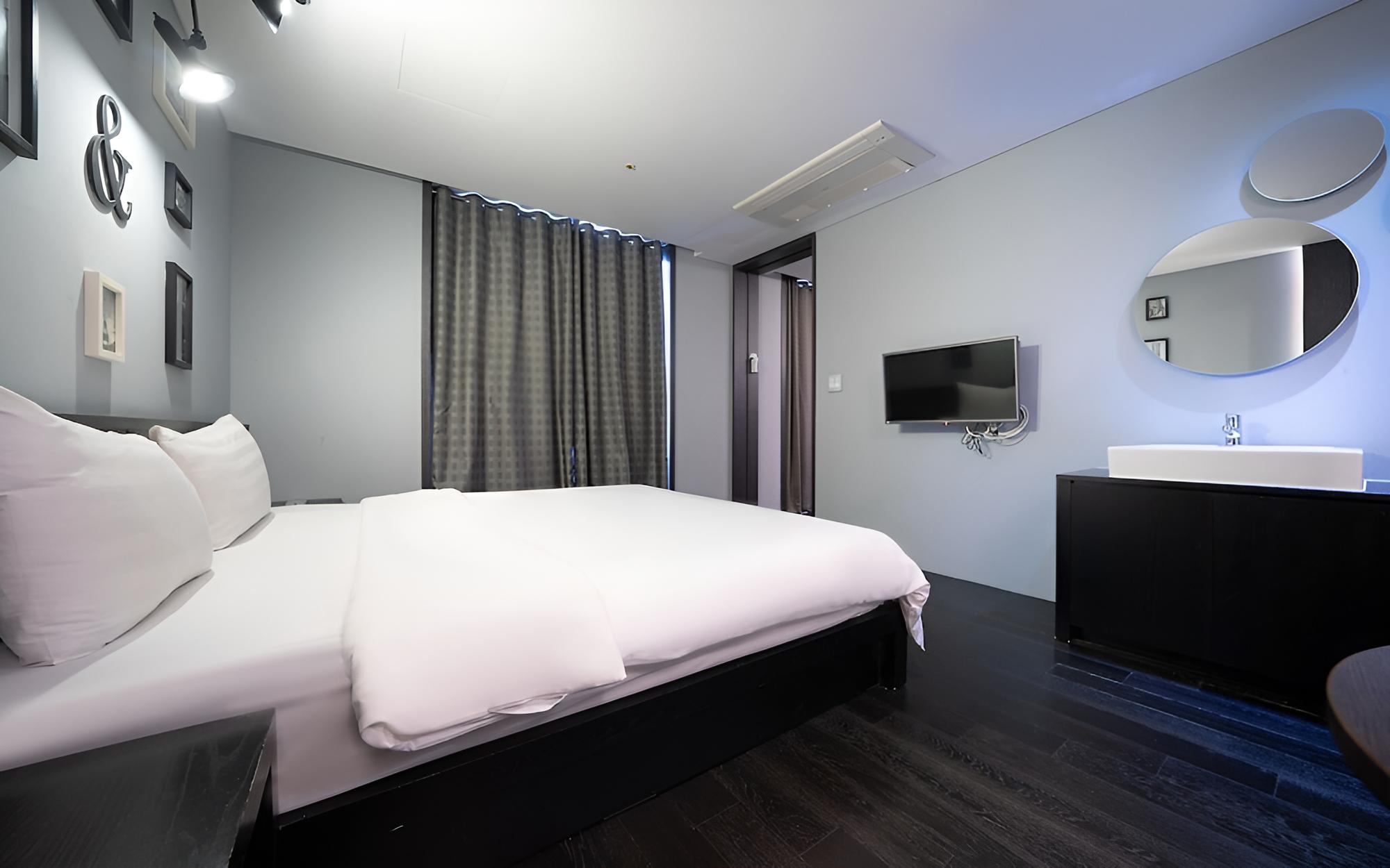 Incheon Ali Suite Hotel