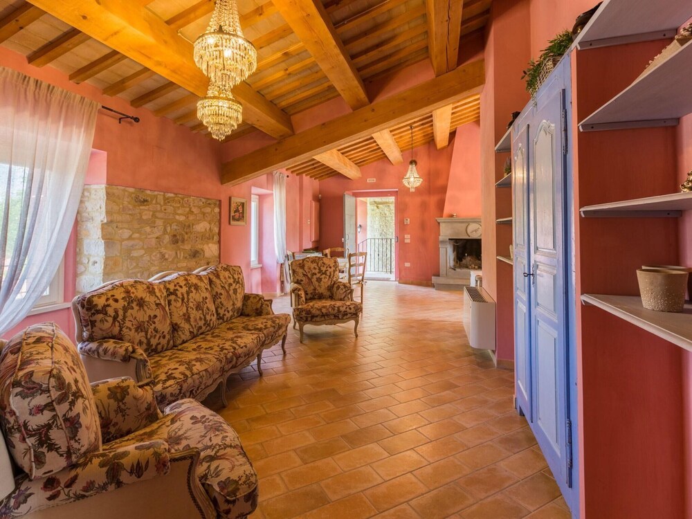 Belvilla by OYO Villa Cucco view 5