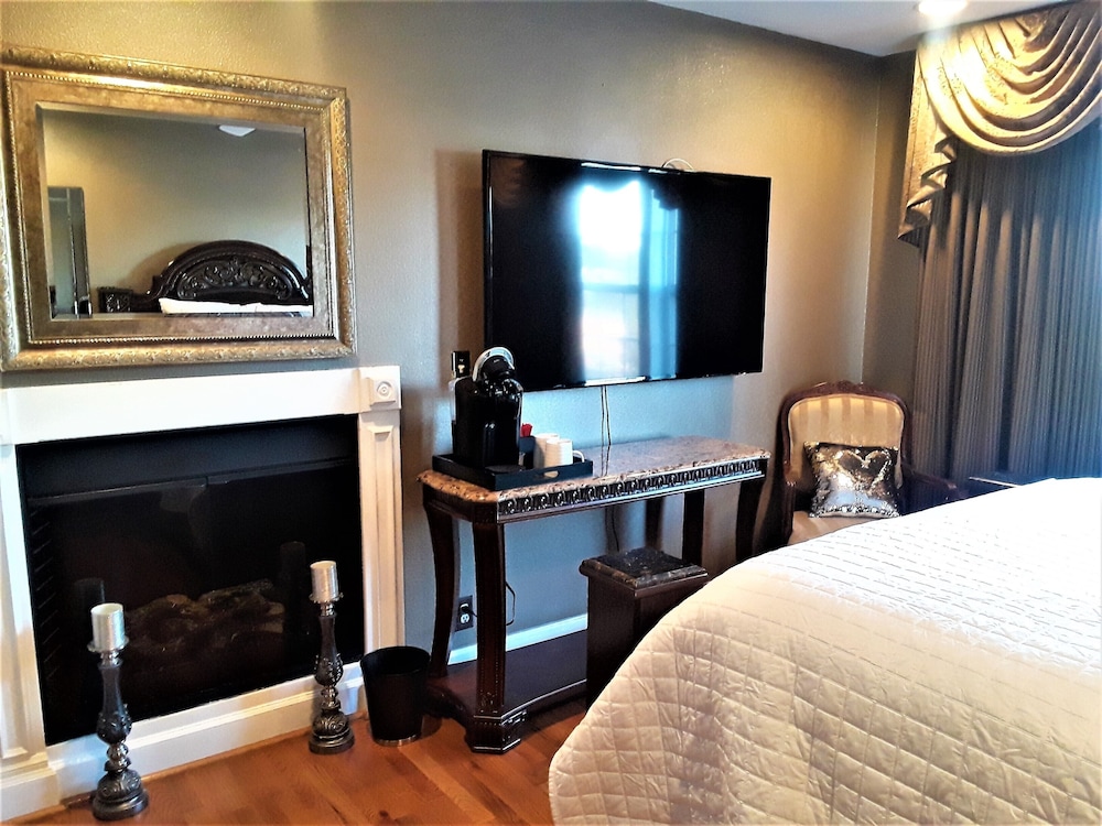 Kansas City Vacations - Secret Place - Property Image 9