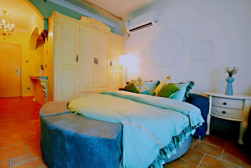 Avatar Green Queen Round Bed High Rise View Futian view 3