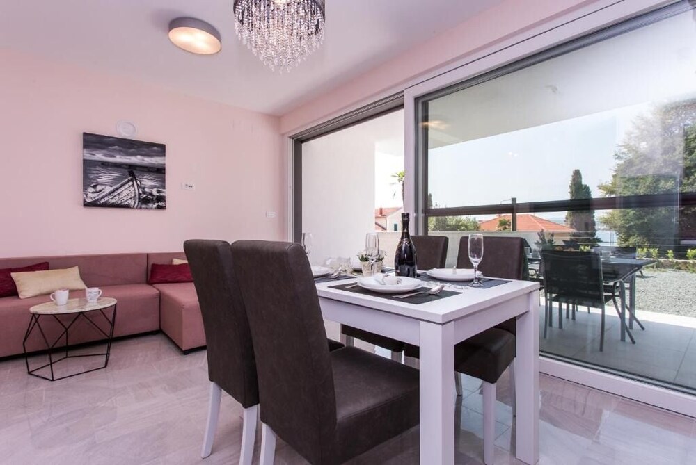 Marina - 60 Meters to the Beach - A1