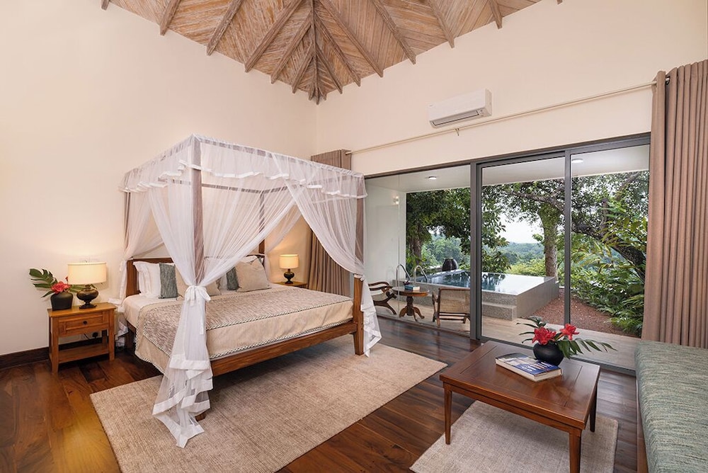 Heavensa Villas and Suites by The Clarks