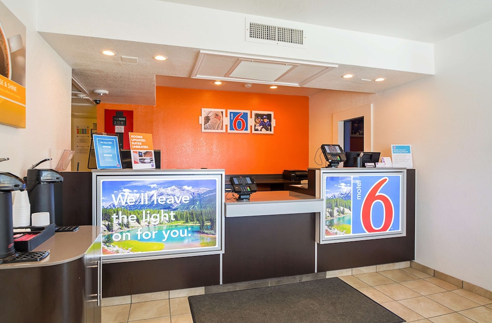 Motel 6 Pueblo, CO - I-25