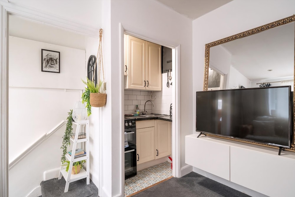 Cosy Mews Flat Near Little Venice