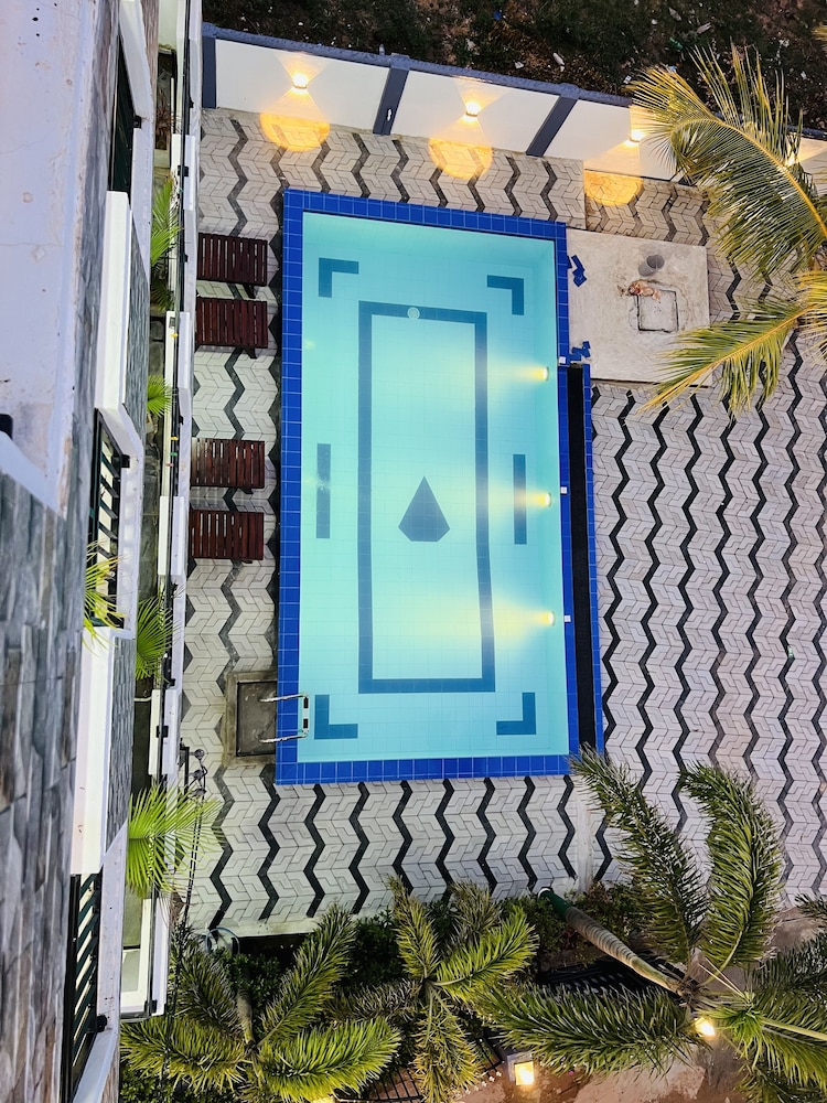 Blue Diamond Resort view 3