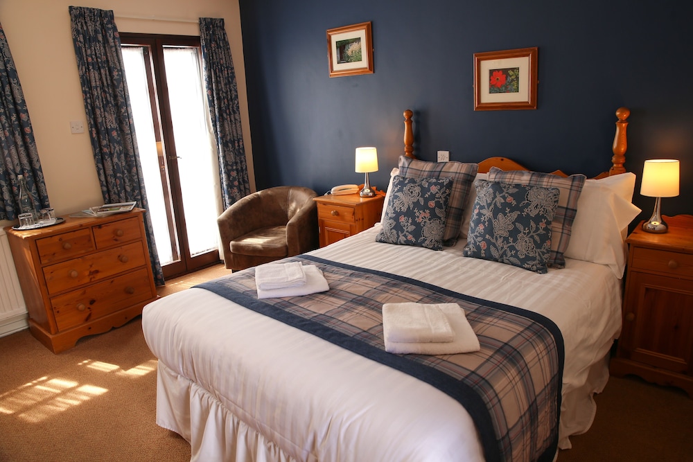 The Greyhound Inn & Hotel