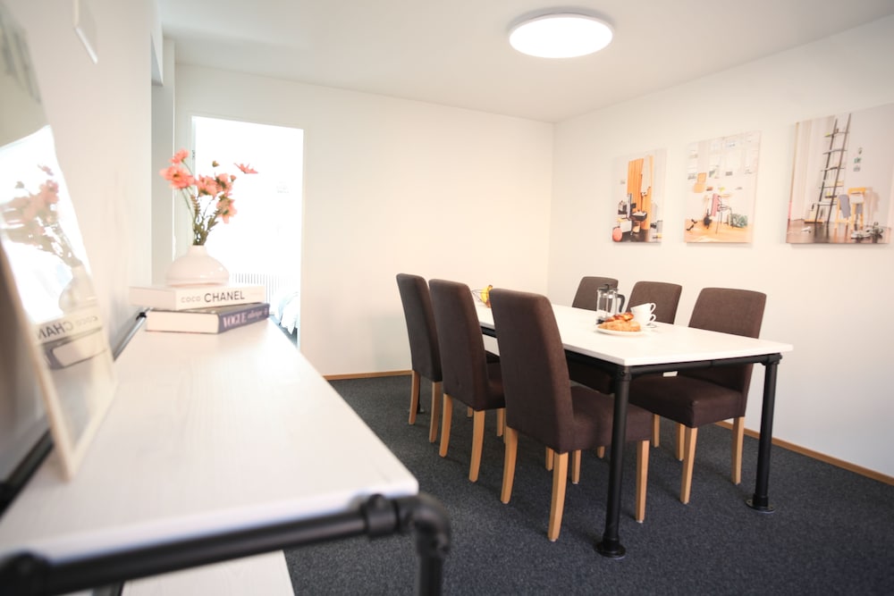 Nest -  Elsastrasse