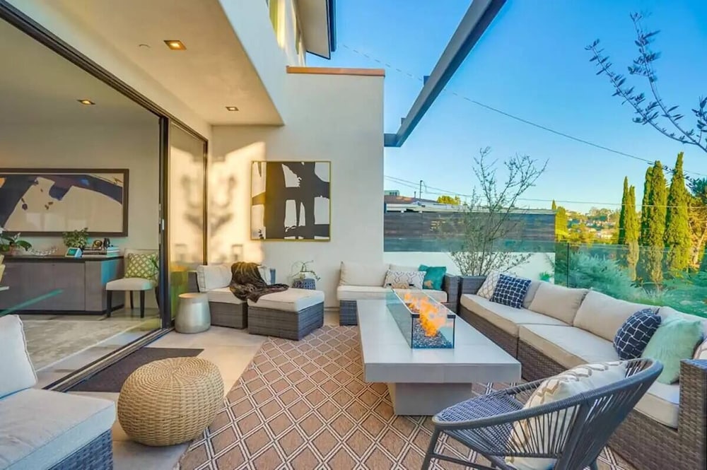 Troy Dr - Sleek & Modern Hollywood Hills Home With Stunning Views