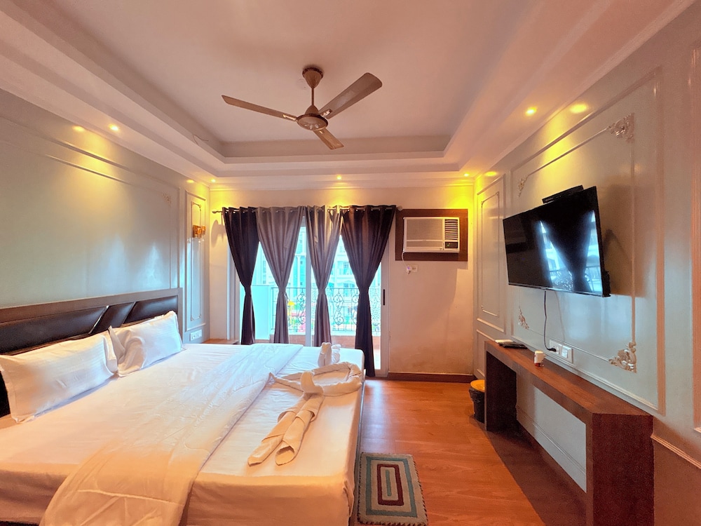 Hotel Jairam Way Bay