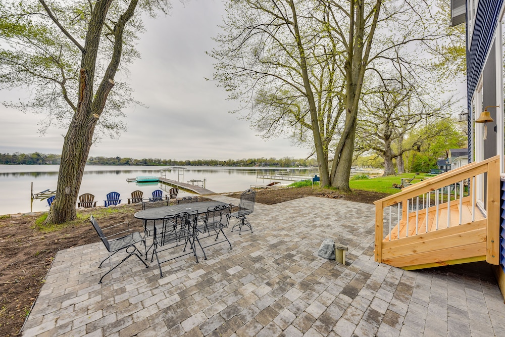 Burlington Vacations - Lakefront Burlington Vacation Rental: Dock  Beach - Property Image 9