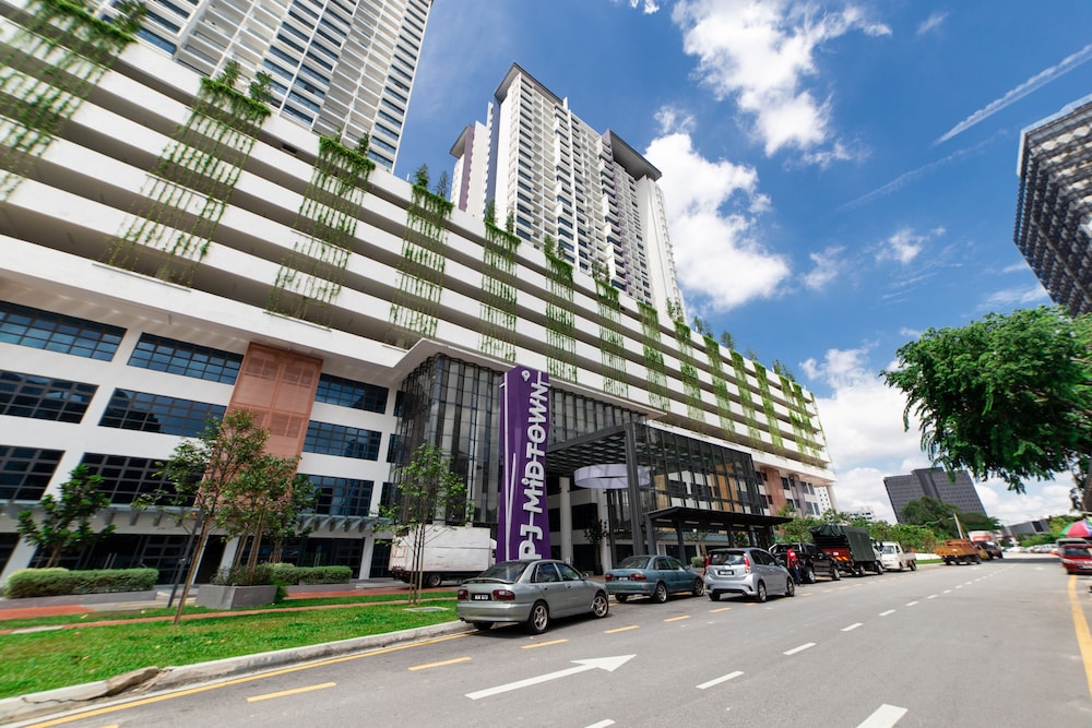 PJ Midtown By Sleepy Bear photo 1