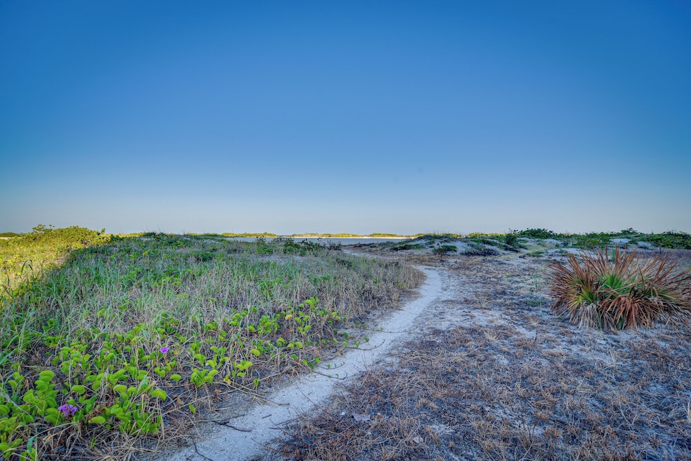 Walk to Beach & Eats: Condo w/ Pool in Clearwater!
