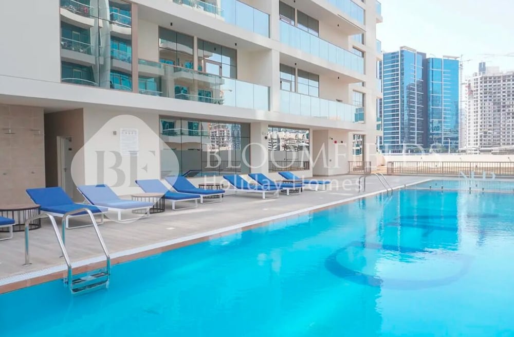 Bloomfields Canal View 2Br Business Bay