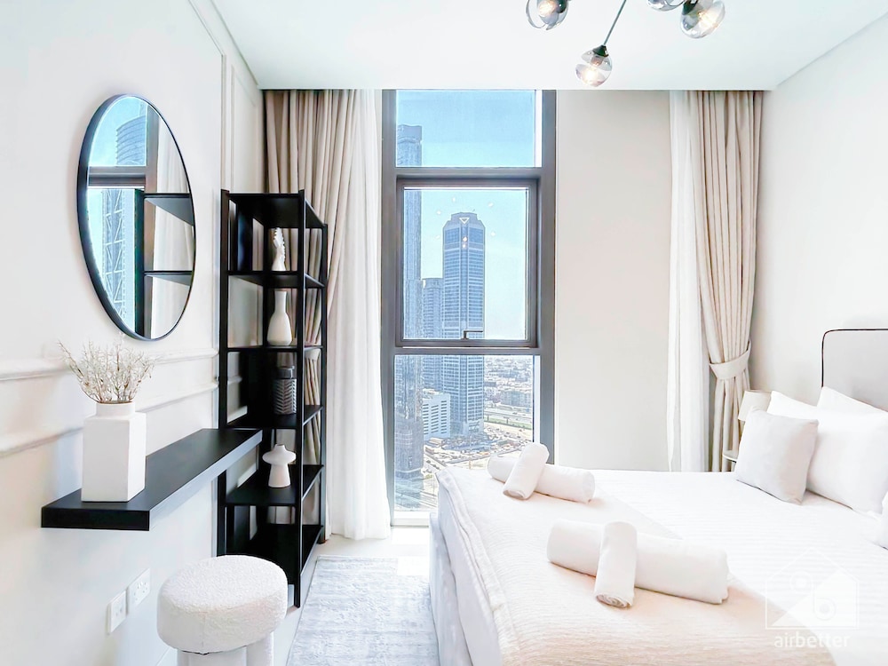 2B With Stunning Burj Views at Burj Crown