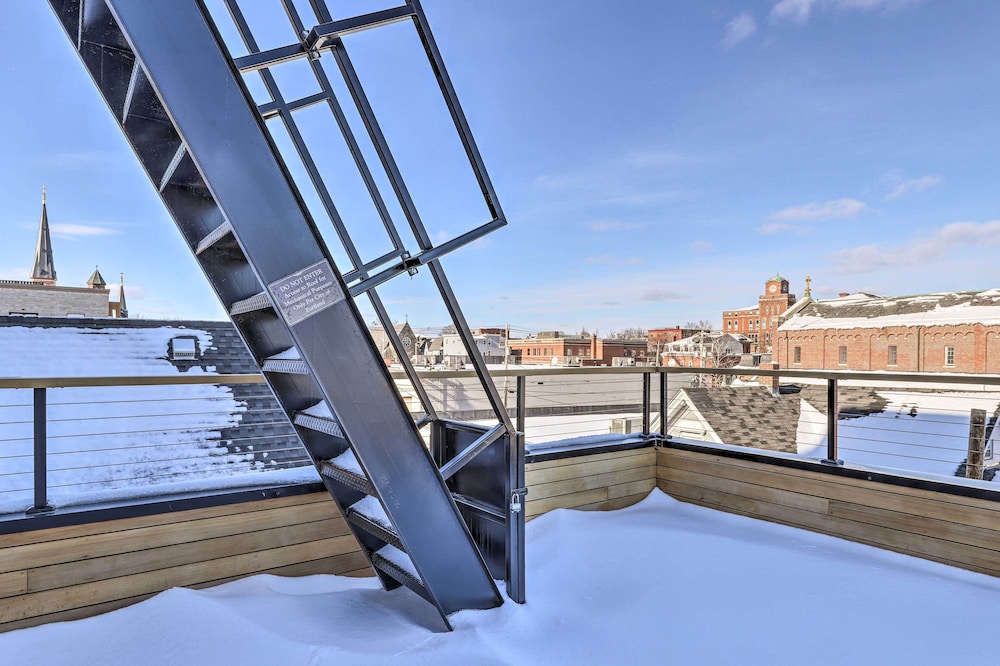 Portland Vacations - Spacious Portland Home: Walk Downtown! - Property Image 10