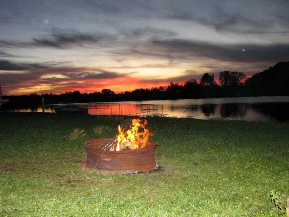 Sunset Pines Resort - Property Image 3