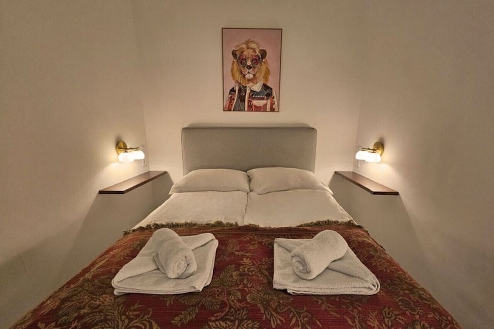 Red Orange Palm