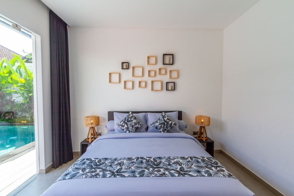 Villa Lys by Alfred in Bali - Charming 3BD Villa w Pool View Near Berawa Beach