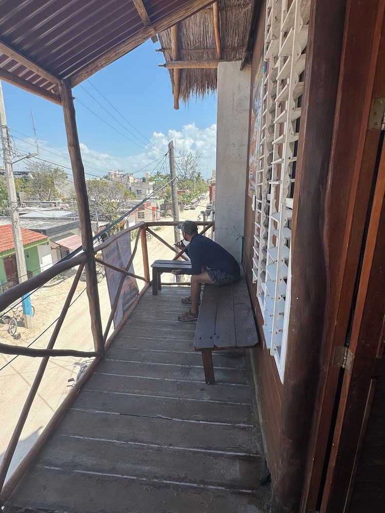 hostal casa holbox
