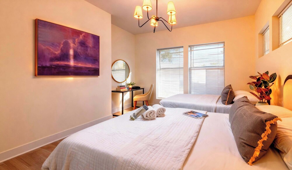 Luxury Retreat Double Rooftop Deck Game Room