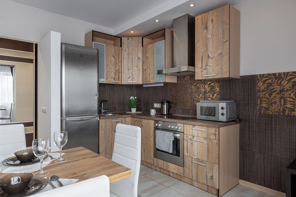 Modern 3-rooms apartment Musical Theater