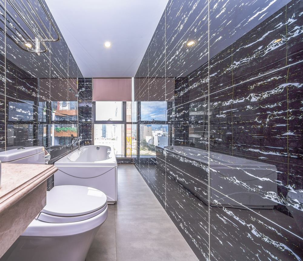 Sana Da Nang Beach Hotel 41