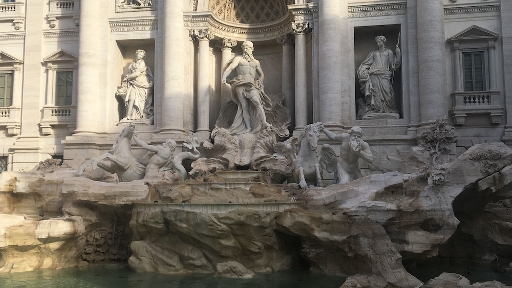 Hold Rome