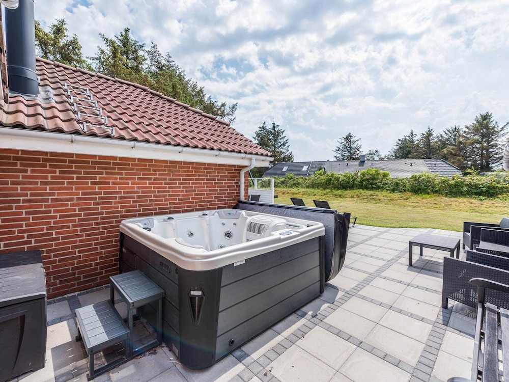 8 Person Holiday Home in Blavand view 5
