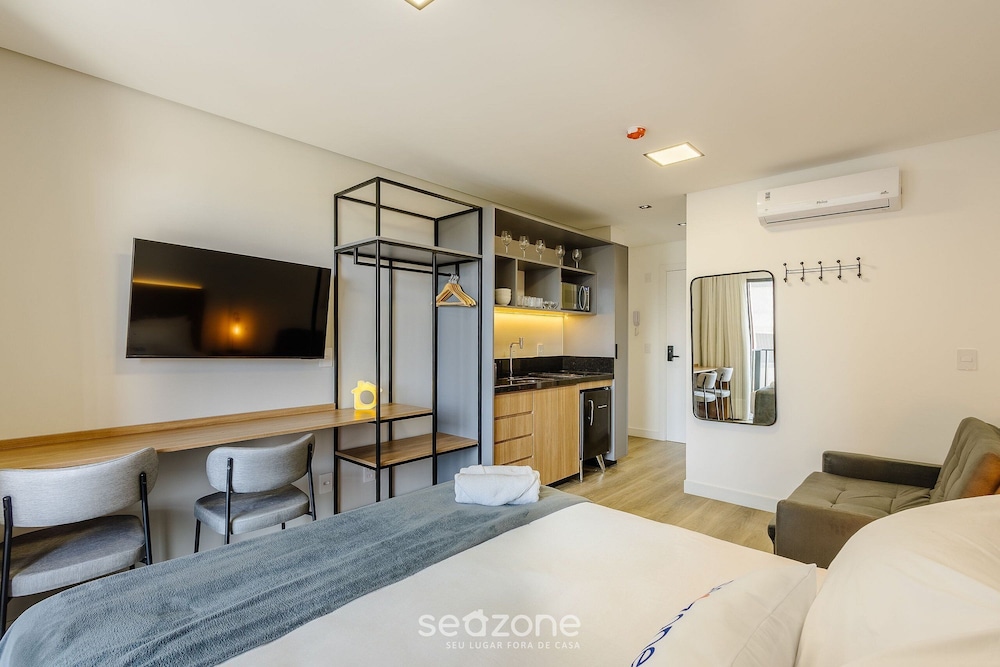 Studios in a Seaside Building, Close to Beto Carreiro at Penha Spot - Psob