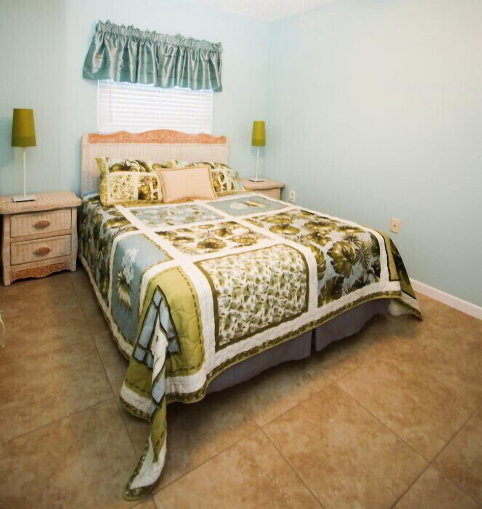 Sea Oats Beach Resort by Liberte