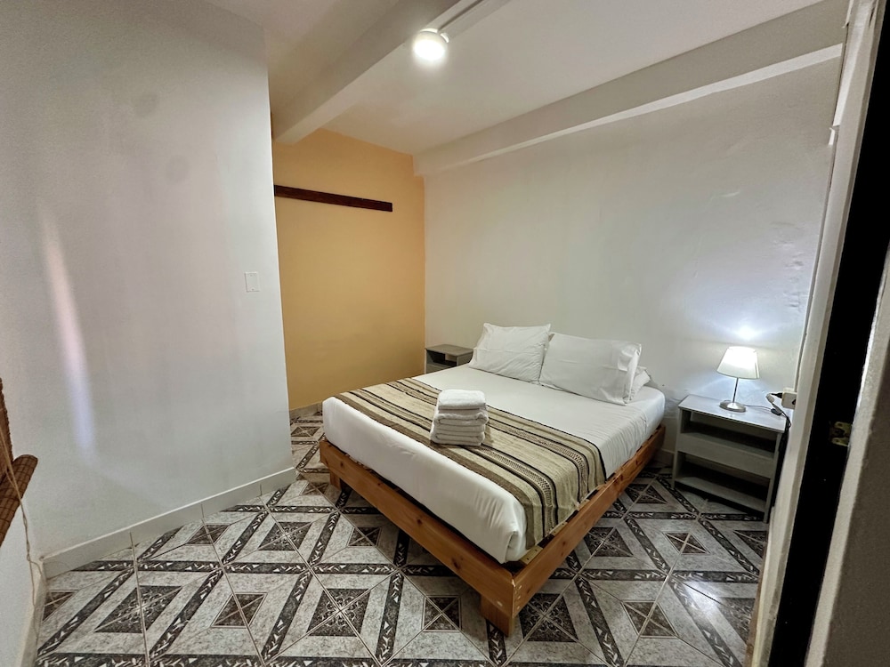 hostal qachisolcor