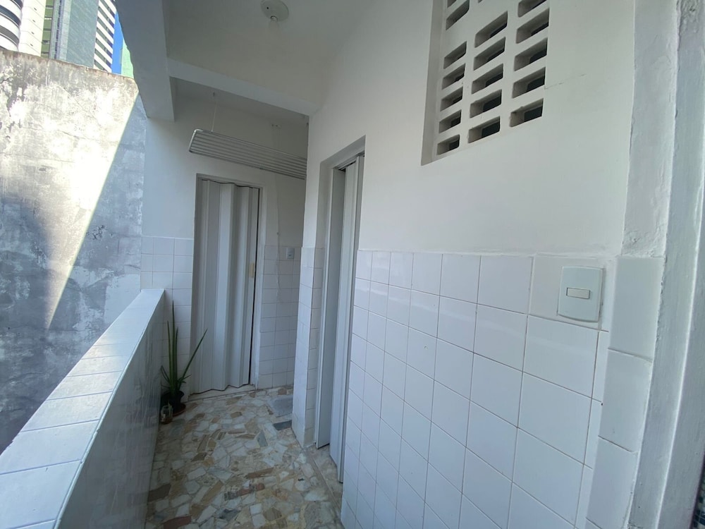 3-bedroom Apt and Ocean View Edi0302