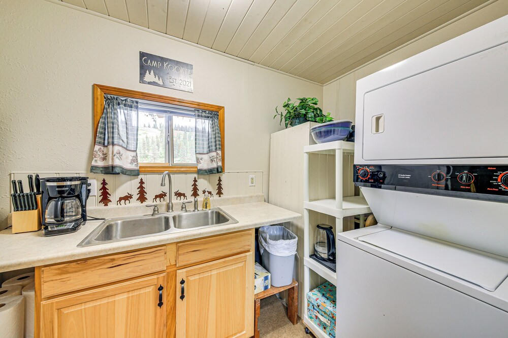 Family Fun on Ruby Creek: Cusick Hideaway w/ Dock