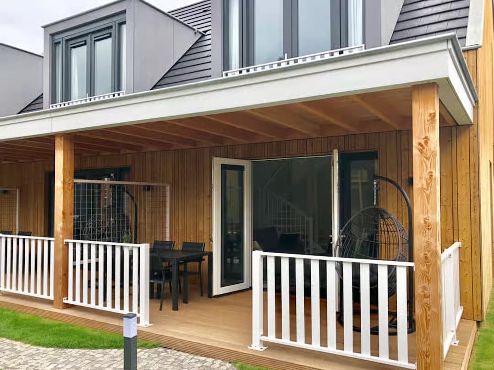 Beautiful Lodge for 5-person Near the Beach